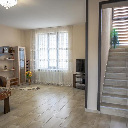 Къща за гости „ЖОРО и ДАНИ “ Villa Сапарева Баня Екстериор снимка