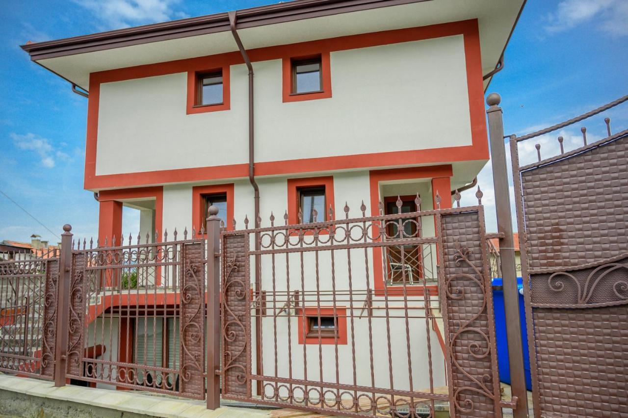 Къща за гости „ЖОРО и ДАНИ “ Villa Сапарева Баня Екстериор снимка